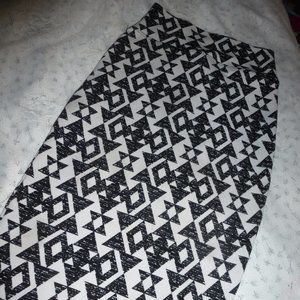 Sexy  Stretchy Hugging  Pencil skirt w/back slit   Sz M